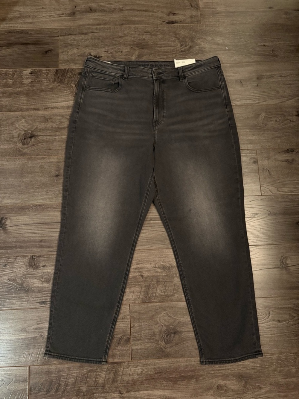 NWT American Eagle Mom Jean Stretch washed black 18 reg standard